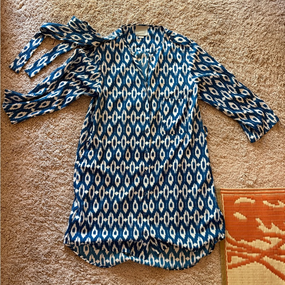 Maeve Blue and White Geometric V-Neck Tunic